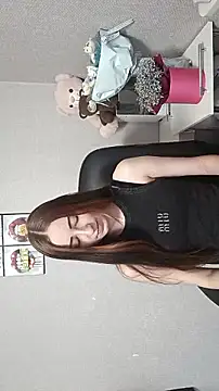 Snapshot of Linda_Mur_ chatting on 04-03-26, 05:47 Linda Mur online show from 04-03-26, 05:47