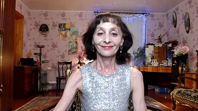 Snapshot of Shooting-Star- chatting on 05-20-26, 06:27 Shooting-Star- online show from 05-20-26, 06:27