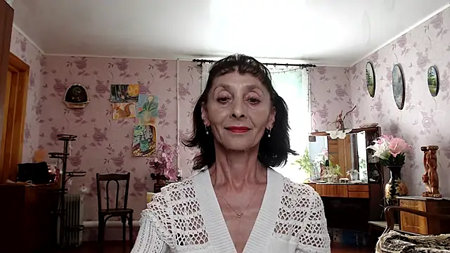 Snapshot of Shooting-Star- chatting on 05-24-26, 03:01 Shooting-Star- online show from 05-24-26, 03:01