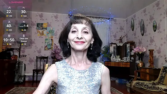 Snapshot of Shooting-Star- chatting on 04-29-26, 06:25 Shooting-Star- online show from 04-29-26, 06:25