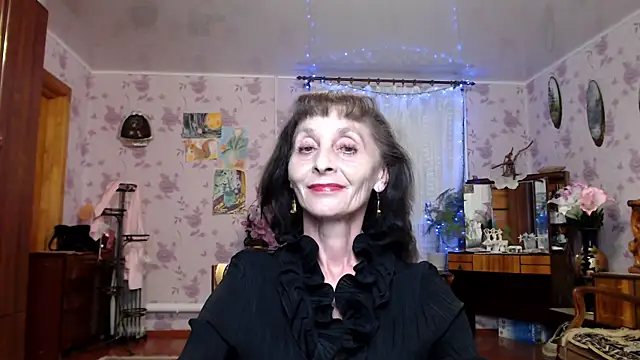Snapshot of Shooting-Star- chatting on 05-21-26, 07:00 Shooting-Star- online show from 05-21-26, 07:00