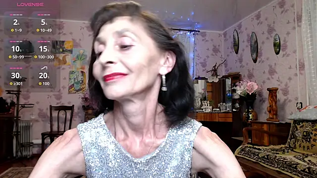 Snapshot of Shooting-Star- chatting on 05-25-26, 06:50 Shooting-Star- online show from 05-25-26, 06:50