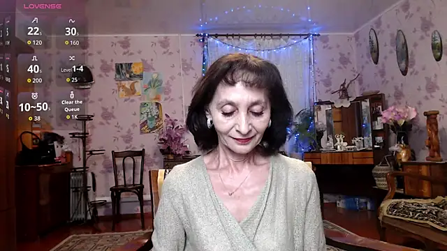 Snapshot of Shooting-Star- chatting on 04-24-26, 05:26 Shooting-Star- online show from 04-24-26, 05:26