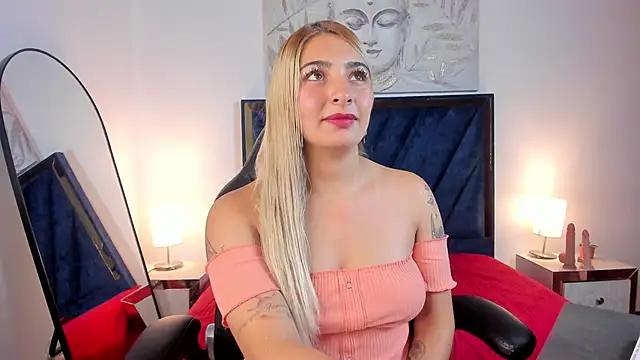 Snapshot of Catalina_Osorio chatting on 05-23-26, 11:53 Catalina Osorio online show from 05-23-26, 11:53