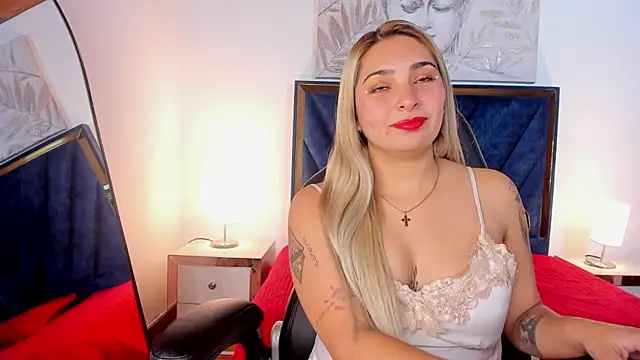 Catalina Osorio online show from 04-15-26, 11:38