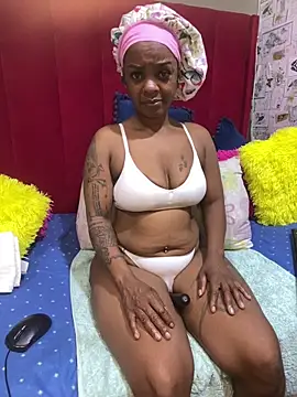 Cherrybootyofjoy86 online show from 03-28-26, 12:44