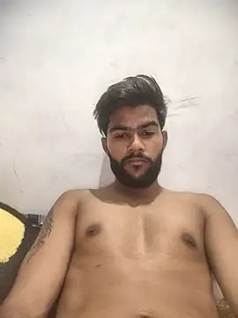 Snapshot of Sid967r chatting on 03-27-26, 07:04 Sid967r online show from 03-27-26, 07:04