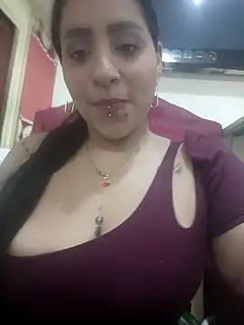 val eria online show from 04-04-26, 03:35