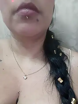 val eria online show from 04-19-26, 03:07