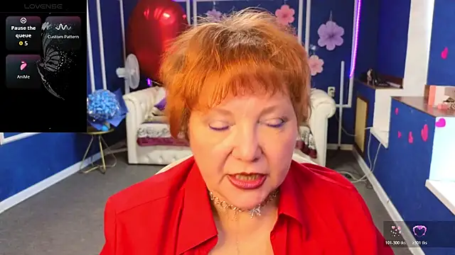 Snapshot of Kira_Kingslee chatting on 03-28-26, 11:33 Kira Kingslee online show from 03-28-26, 11:33