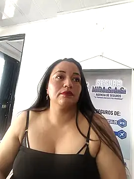 Snapshot of Naughty_Kitten_ chatting on 04-06-26, 08:54 Naughty Kitten online show from 04-06-26, 08:54