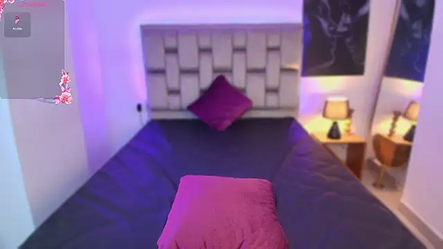 Snapshot of Kiara_Bellev chatting on 03-28-26, 11:33 Kiara Bellev online show from 03-28-26, 11:33