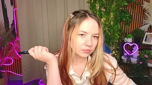 ViolettaSwang online show from 04-09-26, 10:43