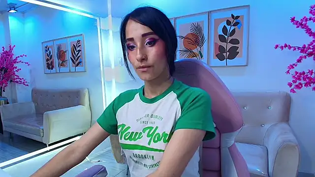 Snapshot of Palmer_foxx chatting on 04-15-26, 03:12 Palmer foxx online show from 04-15-26, 03:12