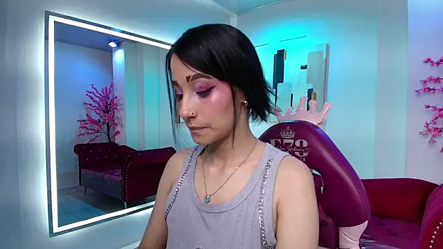 Snapshot of Palmer_foxx chatting on 05-16-26, 03:05 Palmer foxx online show from 05-16-26, 03:05