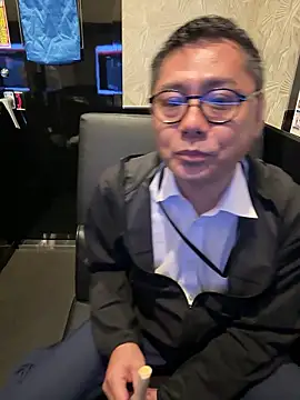 Snapshot of RYUICHI_1919 chatting on 06-04-26, 10:20 RYUICHI 1919 online show from 06-04-26, 10:20