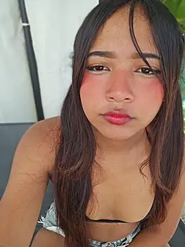 Snapshot of Pretty_karol chatting on 05-05-26, 01:25 Pretty karol online show from 05-05-26, 01:25