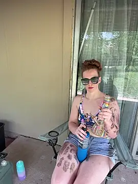 Snapshot of RoxyRedXO12 chatting on 04-09-26, 06:25 RoxyRedXO12 online show from 04-09-26, 06:25