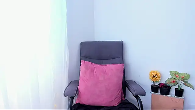 Debora Rayssa online show from 05-14-26, 07:44