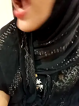Snapshot of Miss_Noor__ chatting on 07-01-26, 08:14 Miss Noor online show from 07-01-26, 08:14