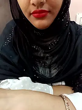 Snapshot of Miss_Noor__ chatting on 05-31-26, 06:08 Miss Noor online show from 05-31-26, 06:08