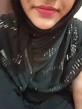 Snapshot of Miss_Noor__ chatting on 07-13-26, 03:39 Miss Noor online show from 07-13-26, 03:39