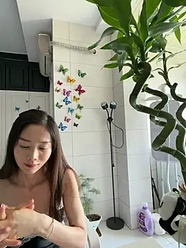 yuanpu0925 online show from 04-24-26, 02:35
