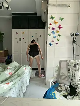 yuanpu0925 online show from 04-13-26, 11:42