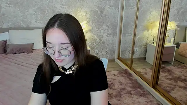 SweeteAmy online show from 04-10-26, 12:34