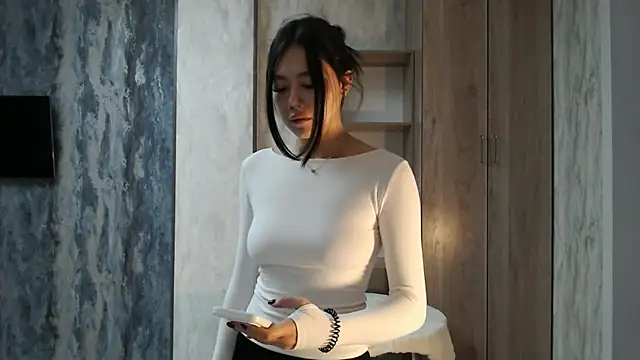 Snapshot of SecretTiny chatting on 04-28-26, 03:11 SecretTiny online show from 04-28-26, 03:11