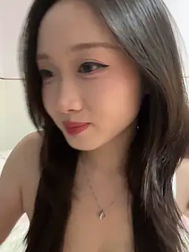 Snapshot of Alice-babyone chatting on 05-18-26, 04:01 Alice-babyone online show from 05-18-26, 04:01