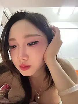Snapshot of Alice-babyone chatting on 05-20-26, 03:31 Alice-babyone online show from 05-20-26, 03:31