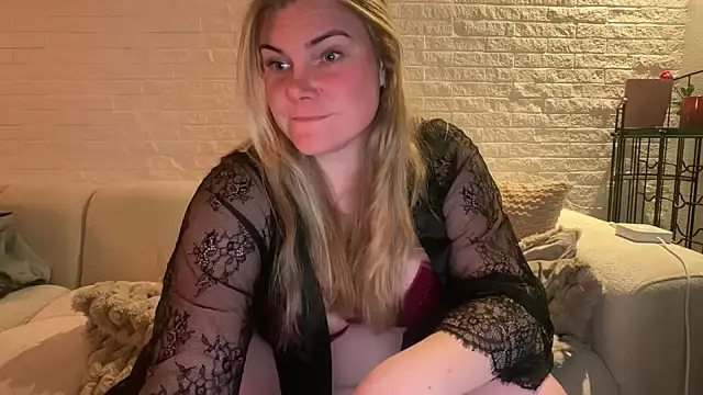 Snapshot of SexyBlondJoanna-Exclusief chatting on 03-31-26, 06:43 SexyBlondJoanna-Exclusief online show from 03-31-26, 06:43