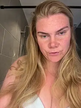 Snapshot of SexyBlondJoanna-Exclusief chatting on 04-23-26, 07:59 SexyBlondJoanna-Exclusief online show from 04-23-26, 07:59