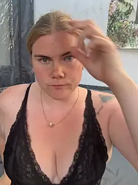 Snapshot of SexyBlondJoanna-Exclusief chatting on 05-28-26, 04:24 SexyBlondJoanna-Exclusief online show from 05-28-26, 04:24