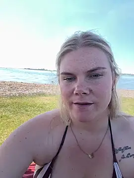 Snapshot of SexyBlondJoanna-Exclusief chatting on 05-22-26, 10:13 SexyBlondJoanna-Exclusief online show from 05-22-26, 10:13