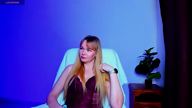 Snapshot of Kirasweetlove chatting on 03-31-26, 10:50 Kirasweetlove online show from 03-31-26, 10:50