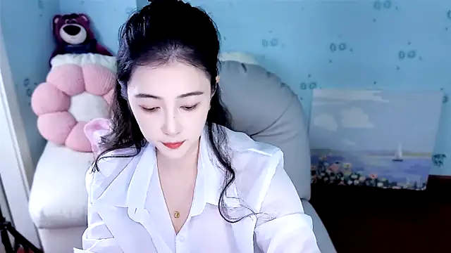 Snapshot of summer_uu chatting on 06-19-26, 02:34 summer uu online show from 06-19-26, 02:34