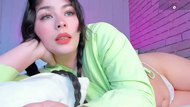 Snapshot of NatalForsy chatting on 05-04-26, 11:35 NatalForsy online show from 05-04-26, 11:35