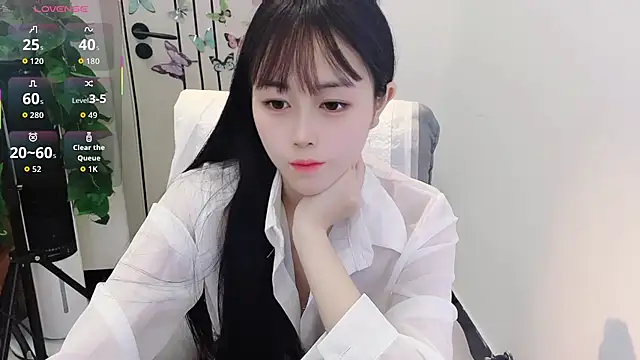 Snapshot of Dear-yuner chatting on 05-09-26, 02:04 Dear-yuner online show from 05-09-26, 02:04