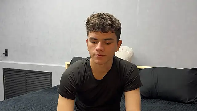 MaxWoolf online show from 05-24-26, 04:51