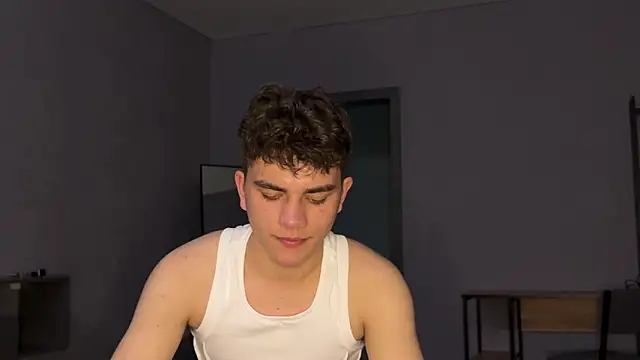 MaxWoolf online show from 05-09-26, 02:53
