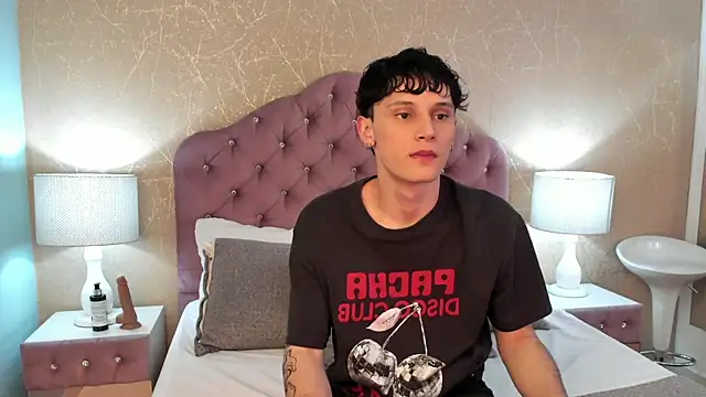 Snapshot of LephyStar chatting on 04-15-26, 03:23 LephyStar online show from 04-15-26, 03:23