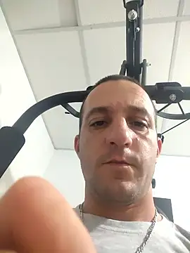 Snapshot of Damian666damian chatting on 04-12-26, 10:35 Damian666damian online show from 04-12-26, 10:35