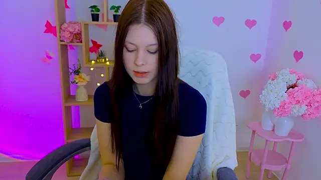 Snapshot of EvaOnyx chatting on 04-22-26, 10:11 EvaOnyx online show from 04-22-26, 10:11