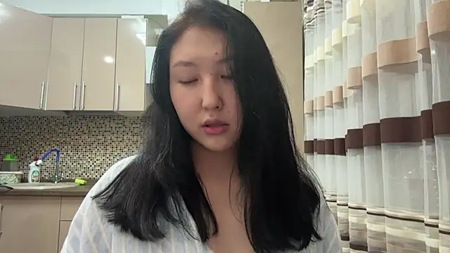 Snapshot of Ameliya_kim chatting on 04-01-26, 08:28 Ameliya kim online show from 04-01-26, 08:28