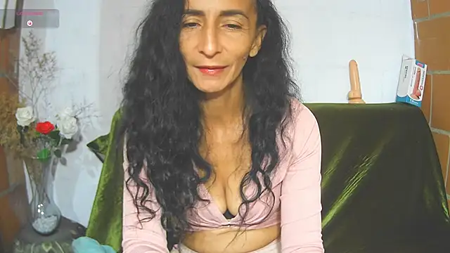 Snapshot of SamanttaLopez chatting on 06-03-26, 10:49 SamanttaLopez online show from 06-03-26, 10:49