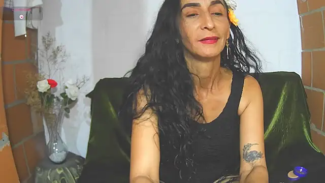 Snapshot of SamanttaLopez chatting on 05-31-26, 12:05 SamanttaLopez online show from 05-31-26, 12:05