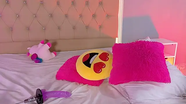 CandyRose   online show from 04-01-26, 04:14