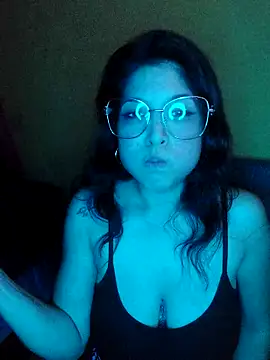 Snapshot of Steffanny2026 chatting on 04-15-26, 03:23 Steffanny2026 online show from 04-15-26, 03:23
